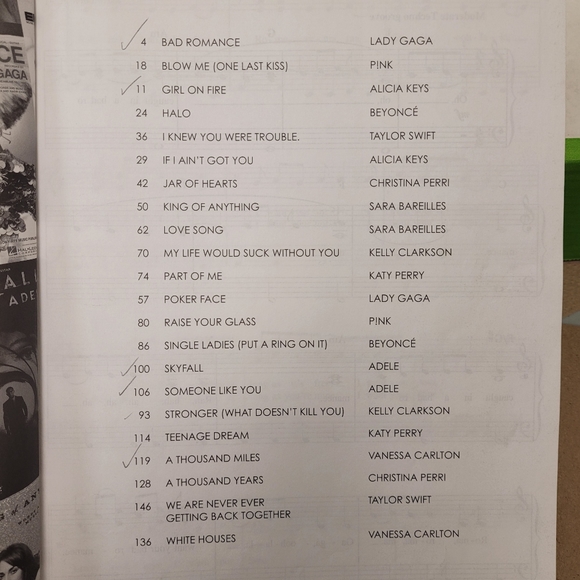 Women of Pop & Rock / Music book / 22 Hits / Easy Piano - Picture 3 of 4